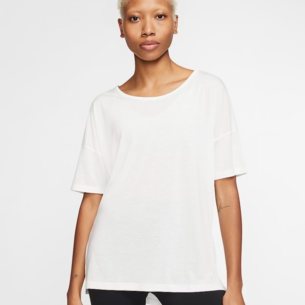 NWT!! Nike Yoga Top